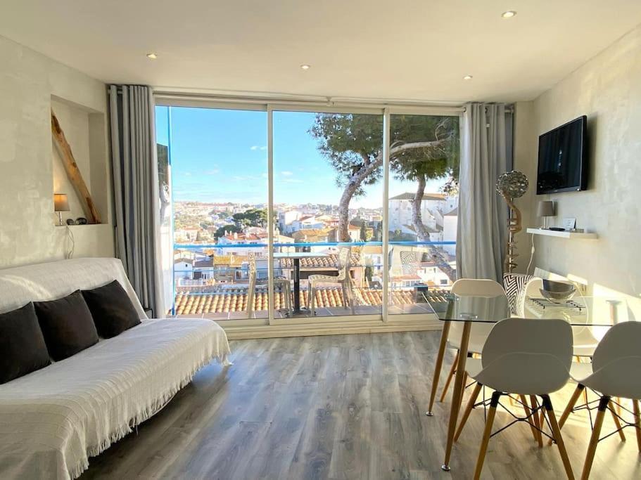 Tusquets - Apartamento Con Vistas Al Mar Кадакес Экстерьер фото